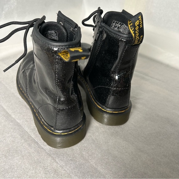 DR DOC MARTENS 1460J BLACK GLITTER COMBAT ANKLE BOOTS UNISEX US 4M 5W New Laces* - Picture 5 of 9